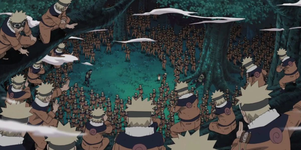 Naruto cria centenas de Clones das Sombras em uma floresta