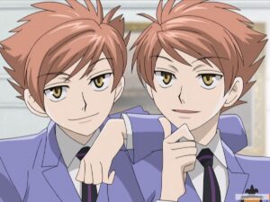 13. Hikaru e Kaoru Hitachiin (Ouran High School Host Club)